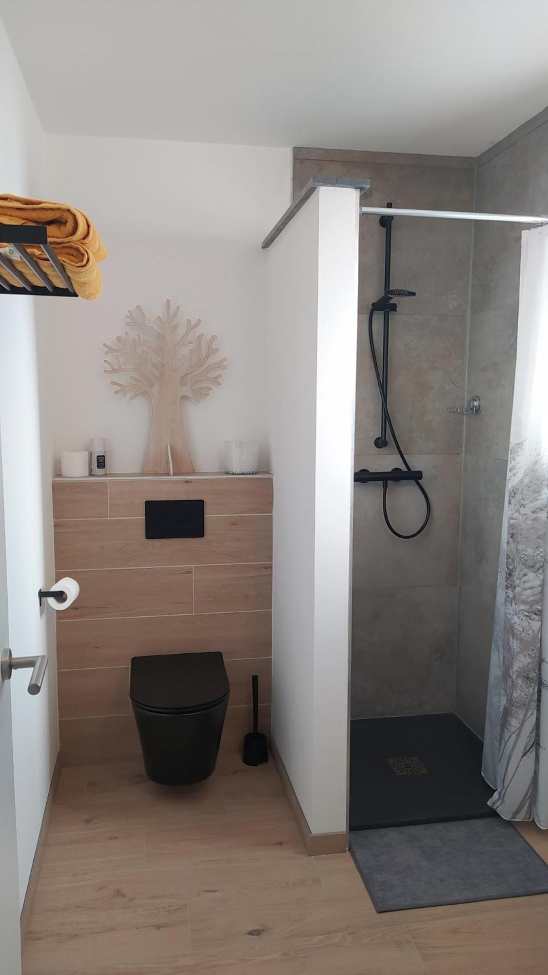 Bois De Rose Bed & Breakfast ธูส์ ภายนอก รูปภาพ